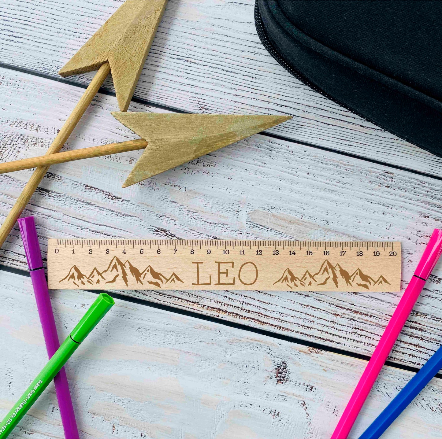 personalisiertes Lineal aus Holz | Geschenk zur Einschulung oder für die Schultüte | Schulkind | Messlatte 20cm | individuell mit Namen