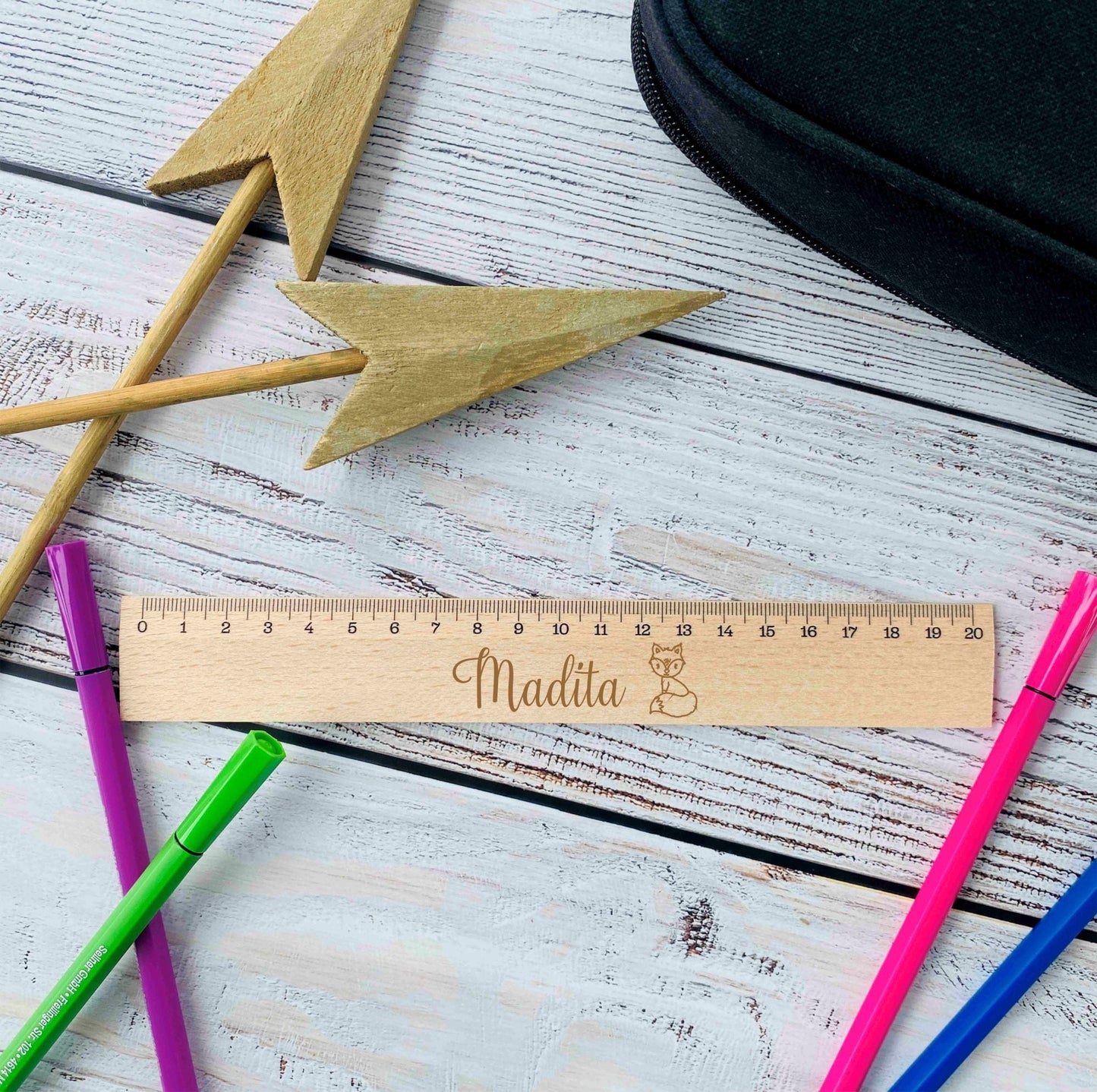 personalisiertes Lineal aus Holz | Geschenk zur Einschulung oder für die Schultüte | Schulkind | Messlatte 20cm | individuell mit Namen
