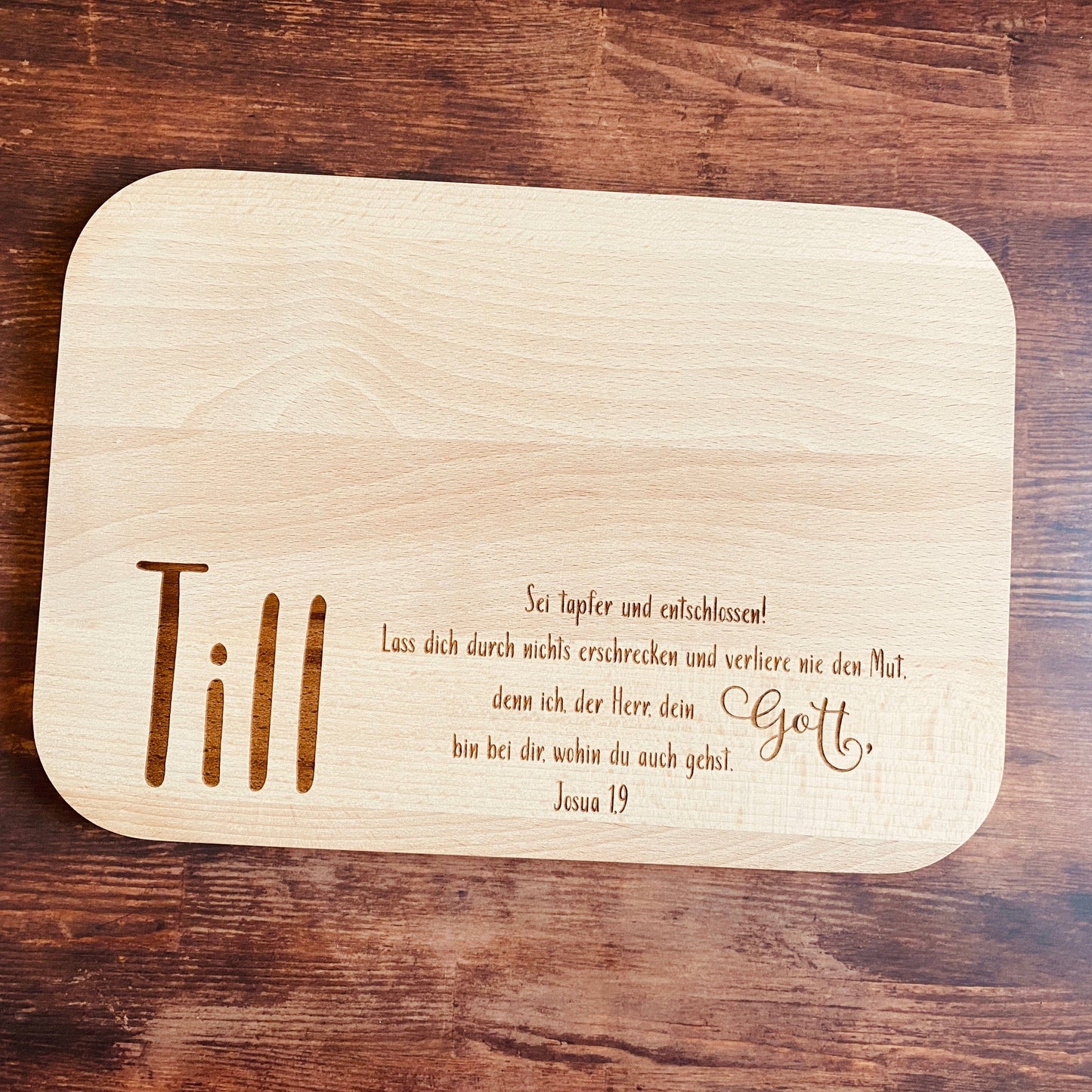 Personalisiertes Schneidebrett zur Konfirmation oder Taufe | Kinderschneidebrett mit Gravur | individuelles Konfirmations- oder Taufgeschenk
