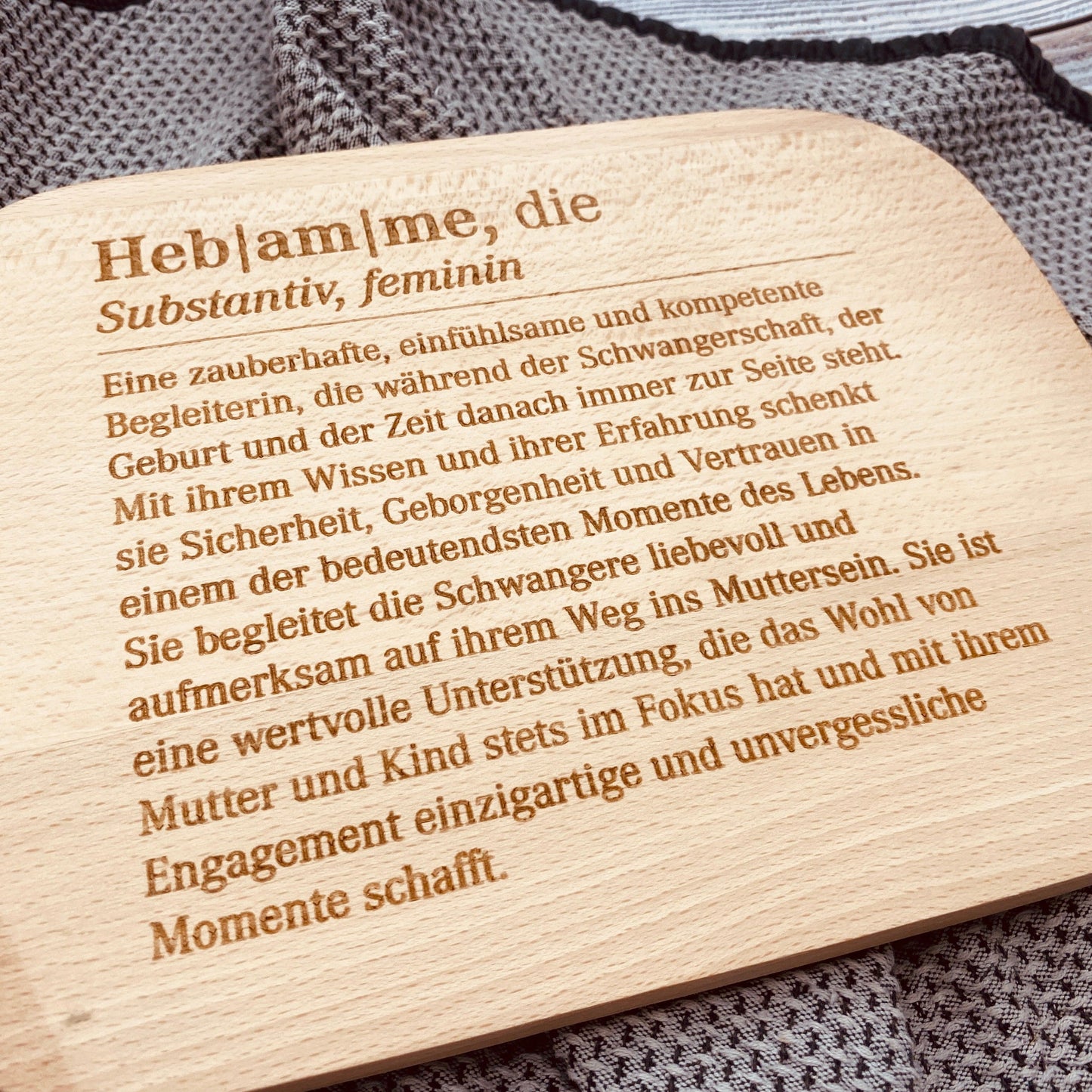 Schneidebrett Hebamme | individuelles Geschenk zum Geburtstag oder Weihnachten | Frühstücksbrett aus Holz mit Gravur