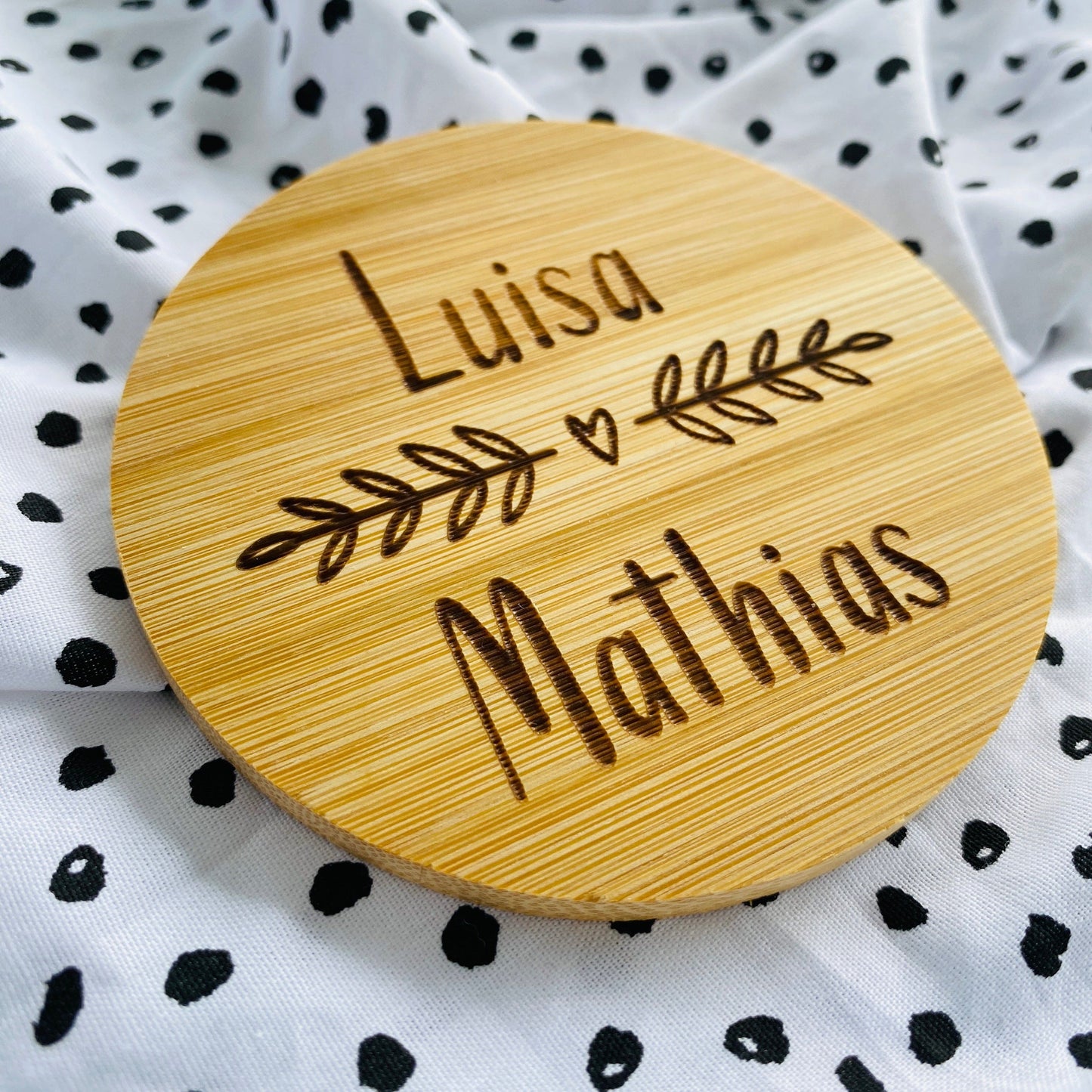 personalisierter Untersetzer aus Bambus | individuelles Geschenk zur Hochzeit oder zum Geburtstag | Jubiläum der Firma