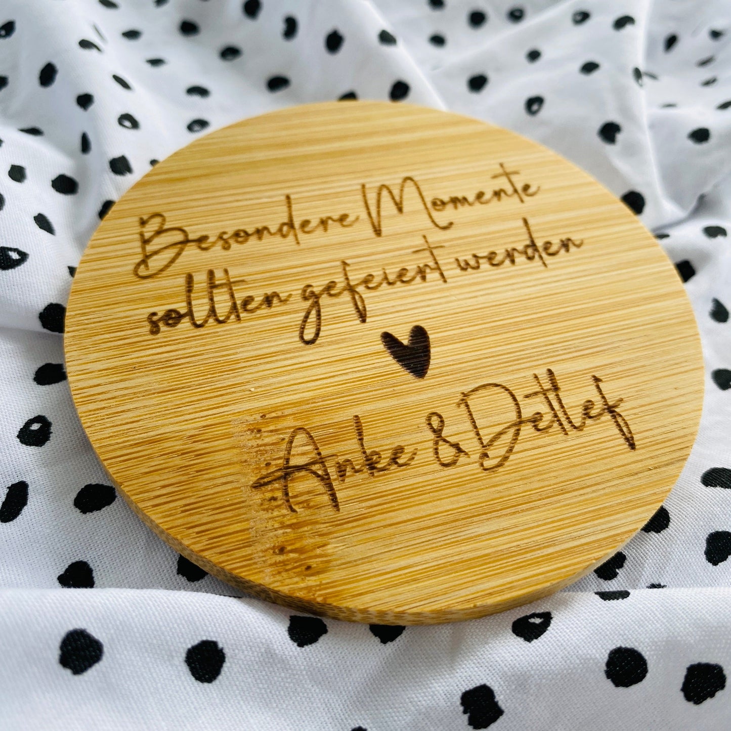 personalisierter Untersetzer aus Bambus | individuelles Geschenk zur Hochzeit oder zum Geburtstag | Jubiläum der Firma