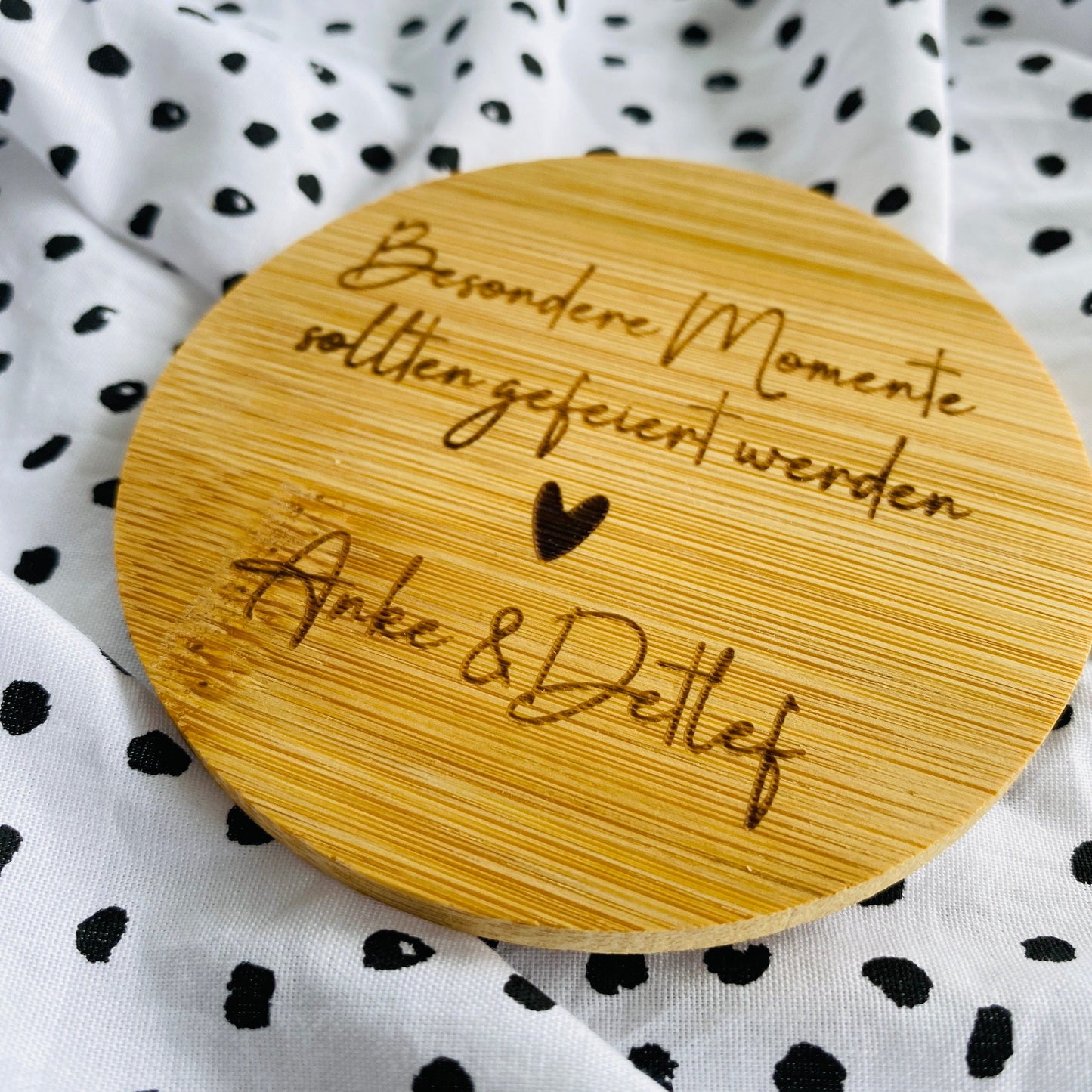personalisierter Untersetzer aus Bambus | individuelles Geschenk zur Hochzeit oder zum Geburtstag | Jubiläum der Firma