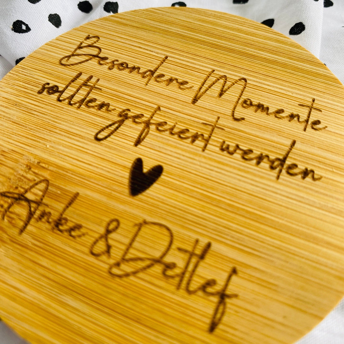 personalisierter Untersetzer aus Bambus | individuelles Geschenk zur Hochzeit oder zum Geburtstag | Jubiläum der Firma