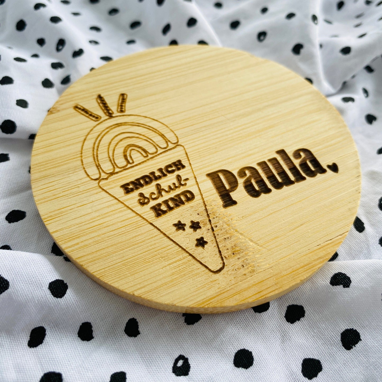 personalisierter Untersetzer aus Bambus | individuelles Geschenk zur Einschulung oder für die Schultüte