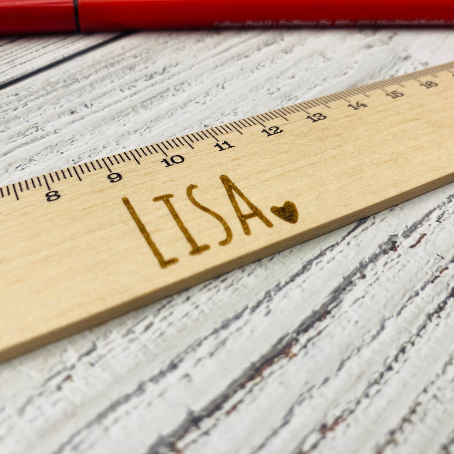 personalisiertes Lineal aus Holz | Geschenk zur Einschulung oder für die Schultüte | Schulkind | Messlatte 20cm | personalisiert mit Namen