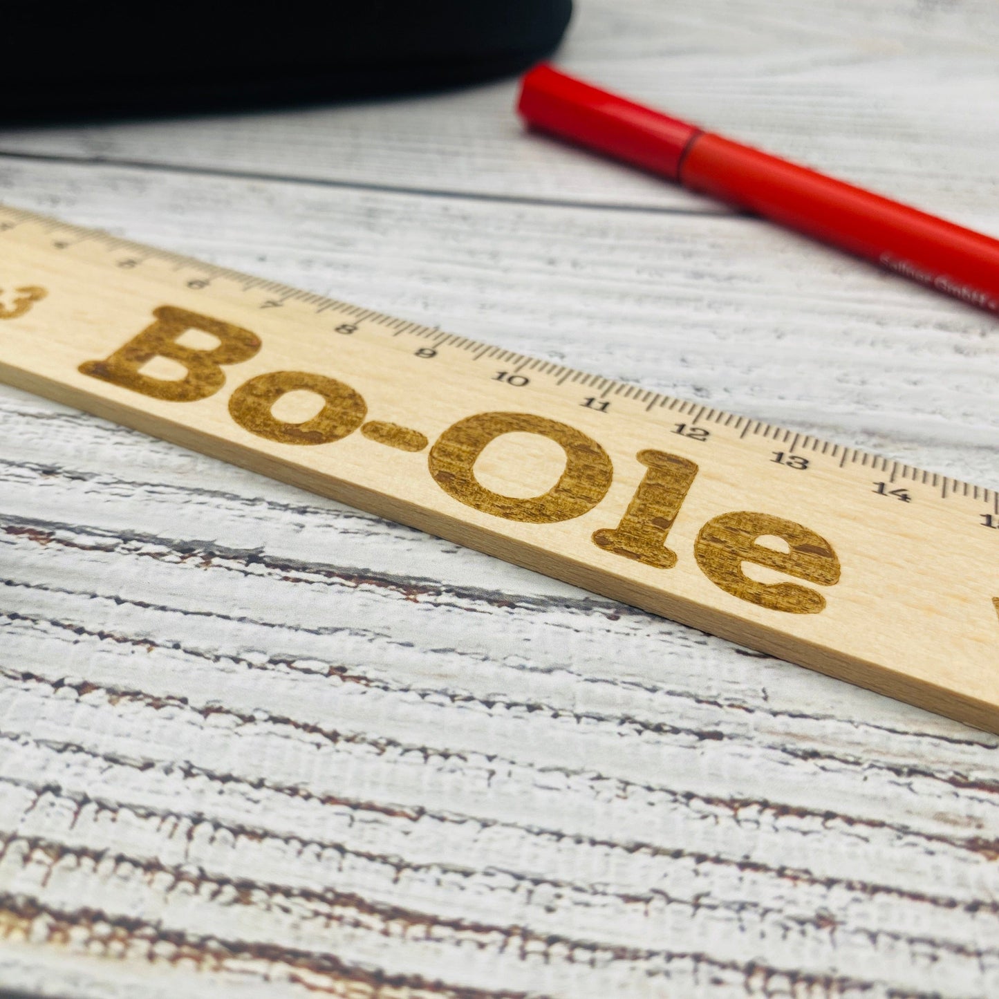 personalisiertes Lineal aus Holz | Geschenk zur Einschulung oder für die Schultüte | Schulkind | Messlatte 20cm | personalisiert mit Namen
