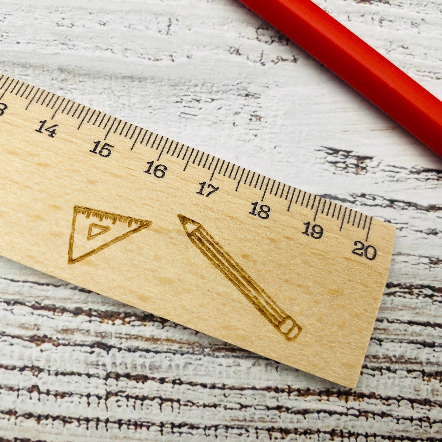 personalisiertes Lineal aus Holz | Geschenk zur Einschulung oder für die Schultüte | Schulkind | Messlatte 20cm | personalisiert mit Namen