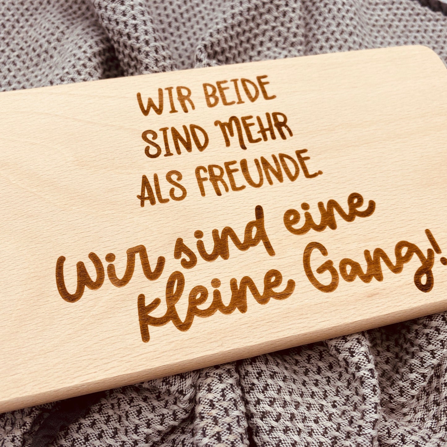 Schneidebrett für die beste Freundin | Geschenke für Freundin zum Geburtstag | Frühstücksbrett mit Gravur als Geschenkidee
