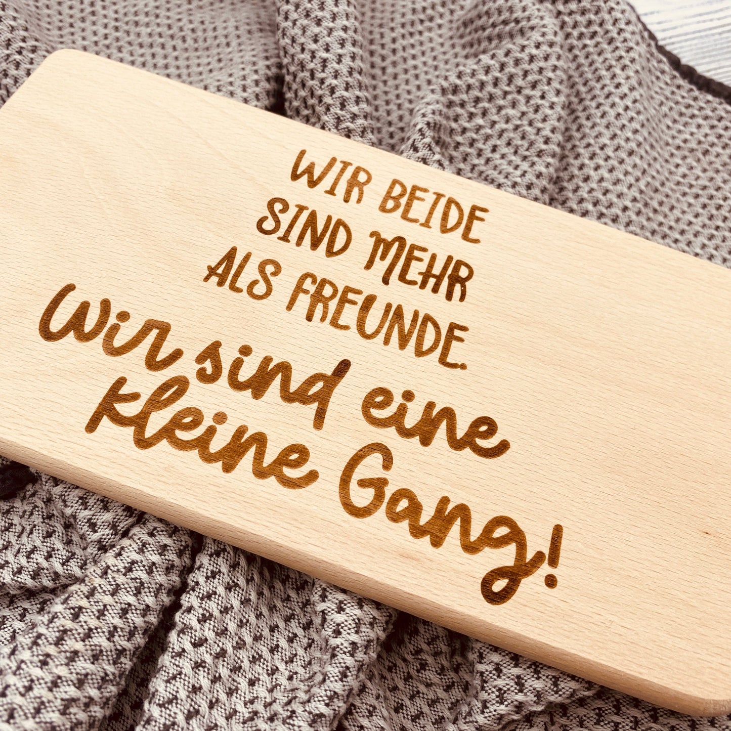 Schneidebrett für die beste Freundin | Geschenke für Freundin zum Geburtstag | Frühstücksbrett mit Gravur als Geschenkidee