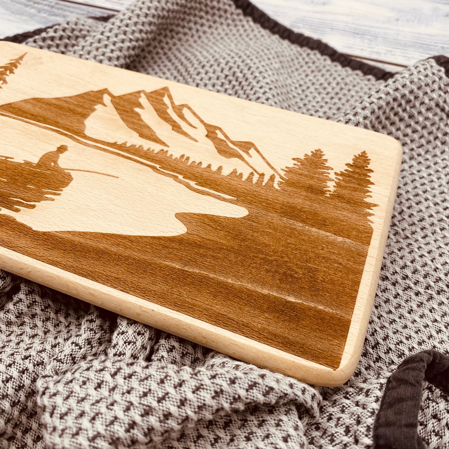 Einzigartiges Schneidebrett für Angler | Frühstücksbrett für Fischer | Geschenke für Anglerfreunde