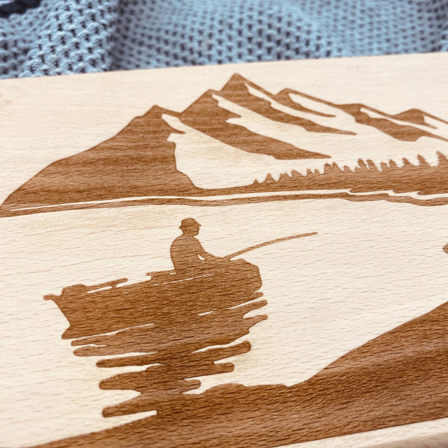 Einzigartiges Schneidebrett für Angler | Frühstücksbrett für Fischer | Geschenke für Anglerfreunde