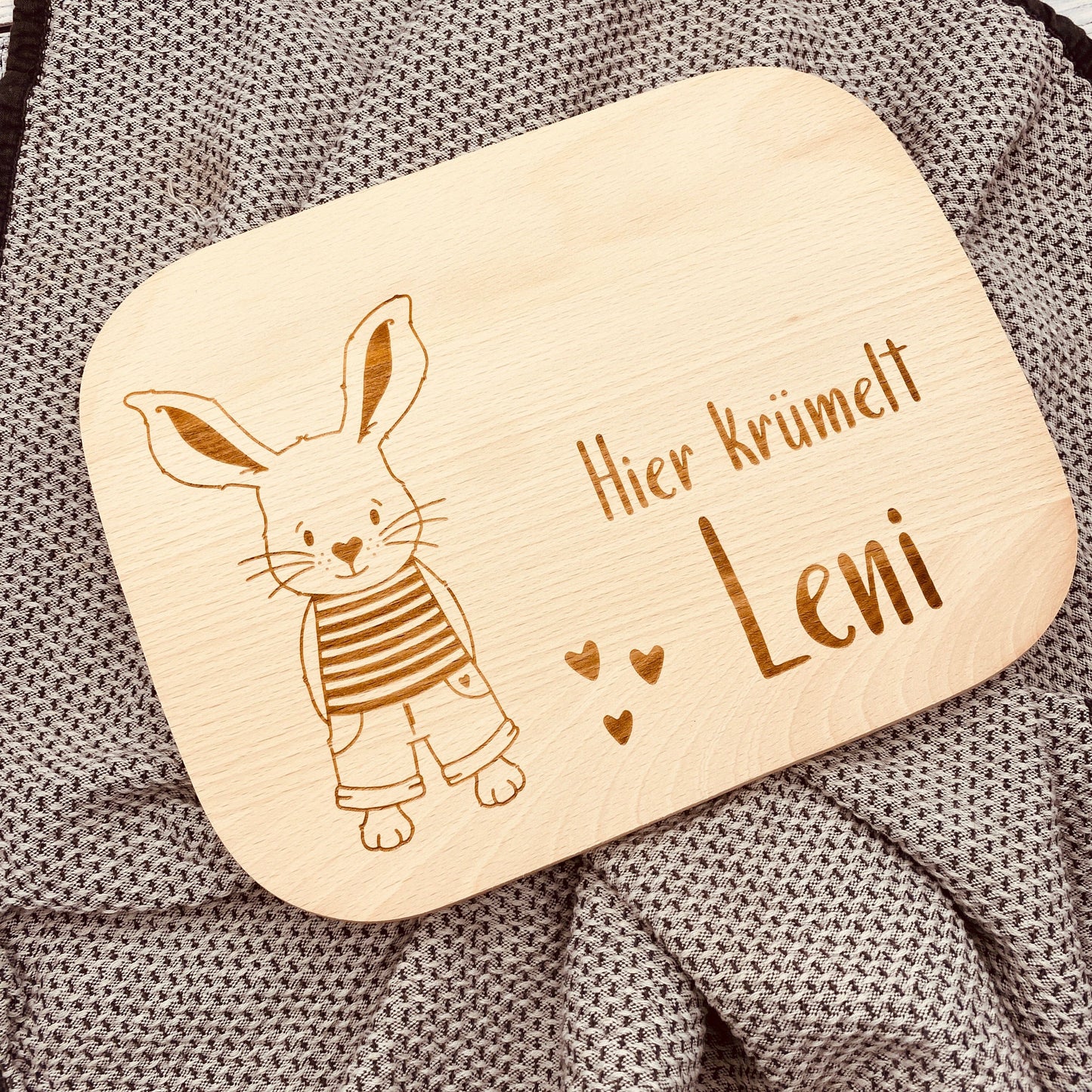 Kinderschneidebrett mit Gravur | personalisiertes Schneidebrett für Kinder | Geschenk zum Kindergeburtstag | Kinderbrettchen mit Namen