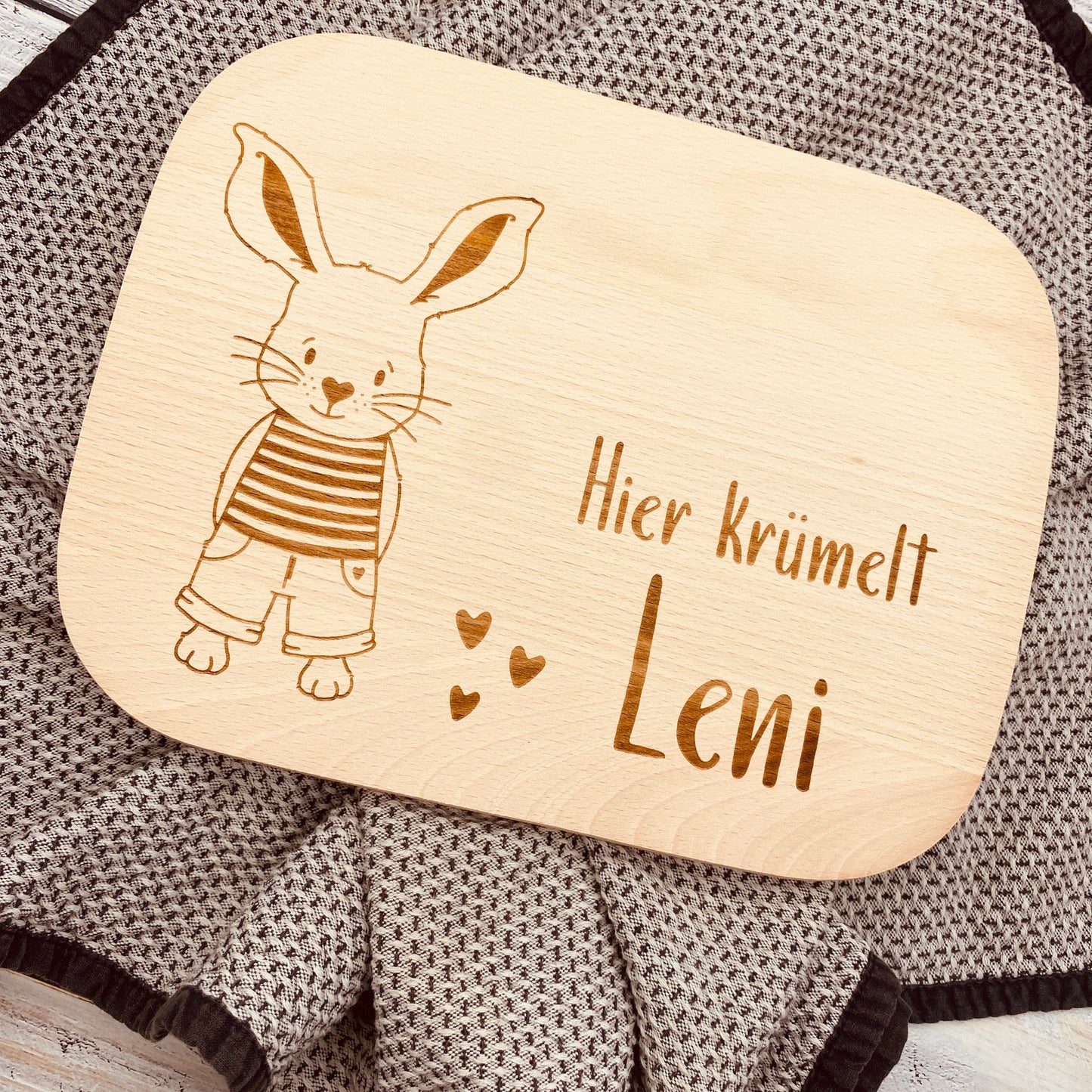 Kinderschneidebrett mit Gravur | personalisiertes Schneidebrett für Kinder | Geschenk zum Kindergeburtstag | Kinderbrettchen mit Namen