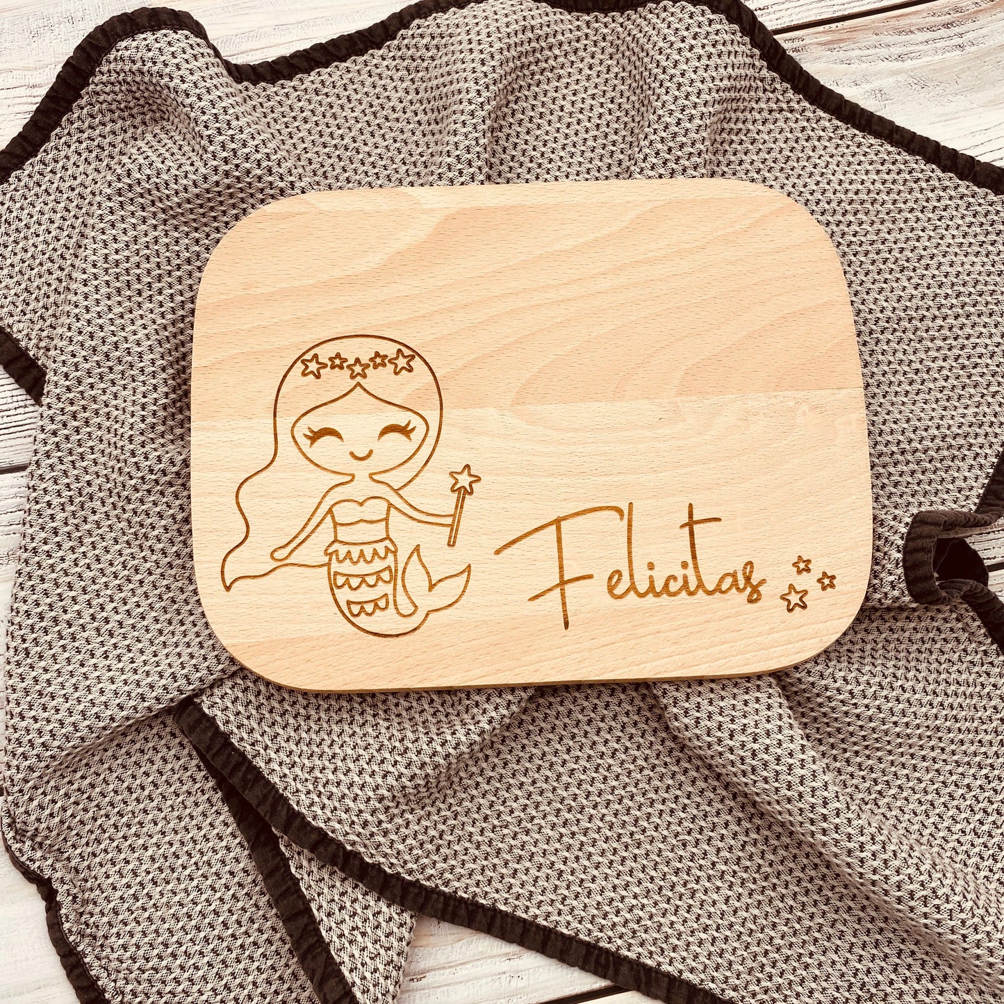 Kinderschneidebrett mit Gravur | personalisiertes Schnedebrett für Kinder | Geschenk zum Kindergeburtstag | Kinderbrettchen mit Namen