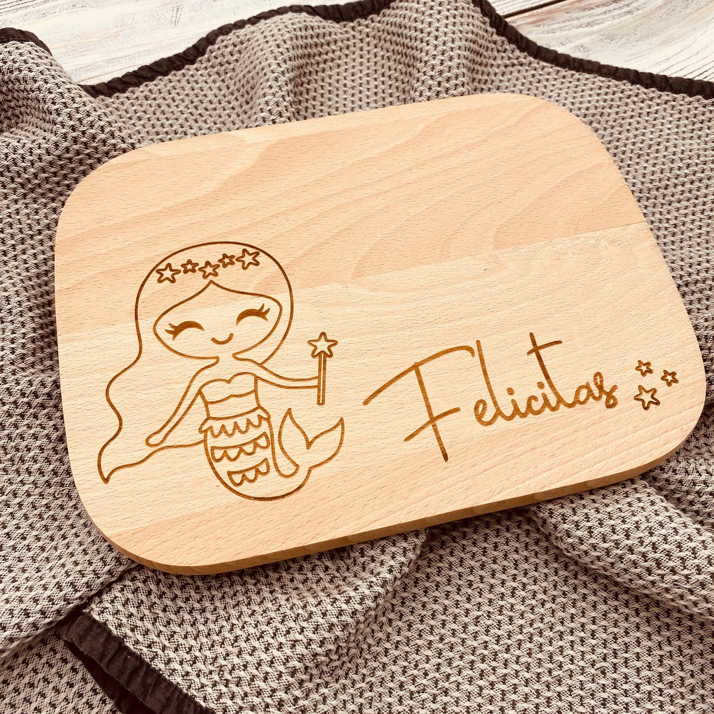 Kinderschneidebrett mit Gravur | personalisiertes Schnedebrett für Kinder | Geschenk zum Kindergeburtstag | Kinderbrettchen mit Namen