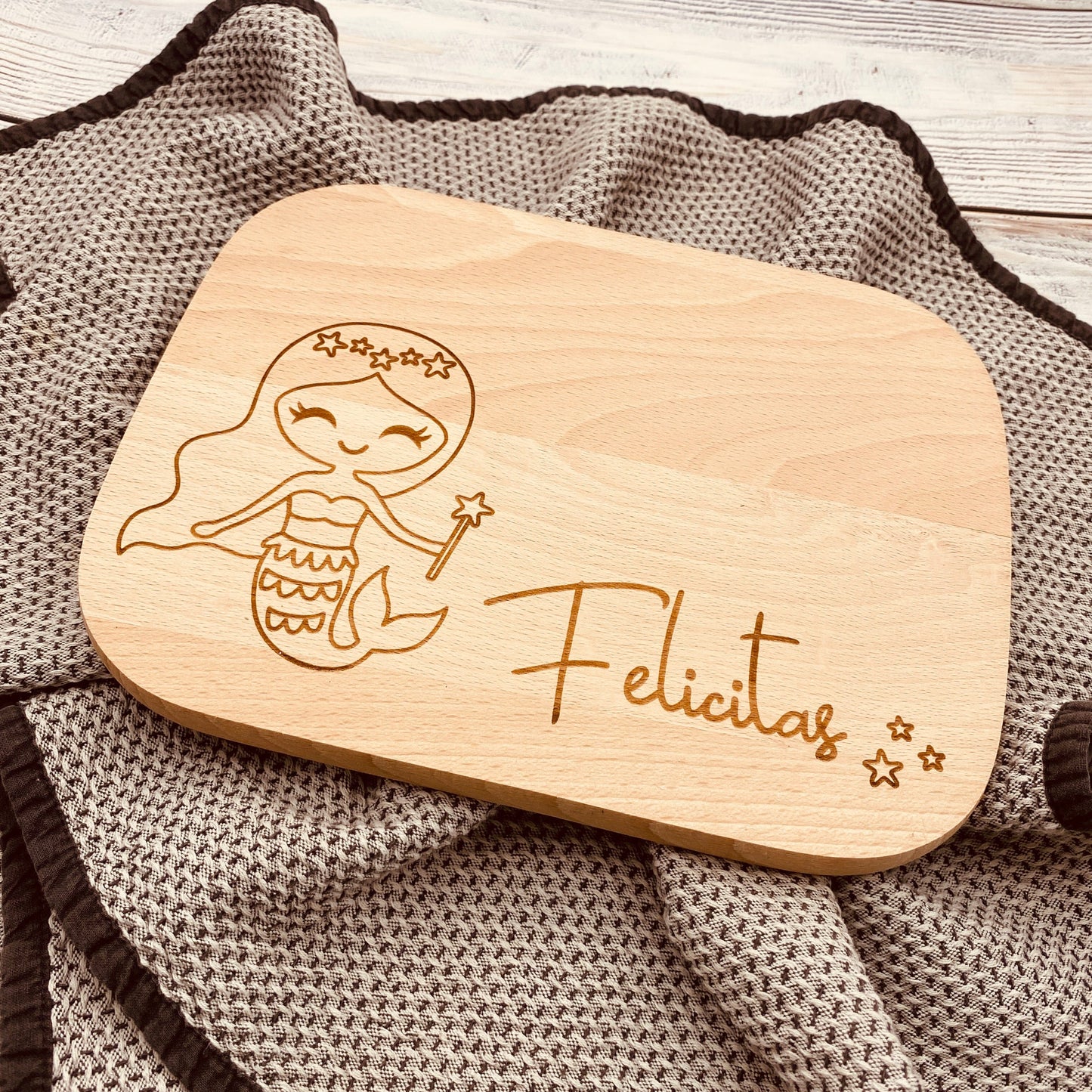 Kinderschneidebrett mit Gravur | personalisiertes Schnedebrett für Kinder | Geschenk zum Kindergeburtstag | Kinderbrettchen mit Namen