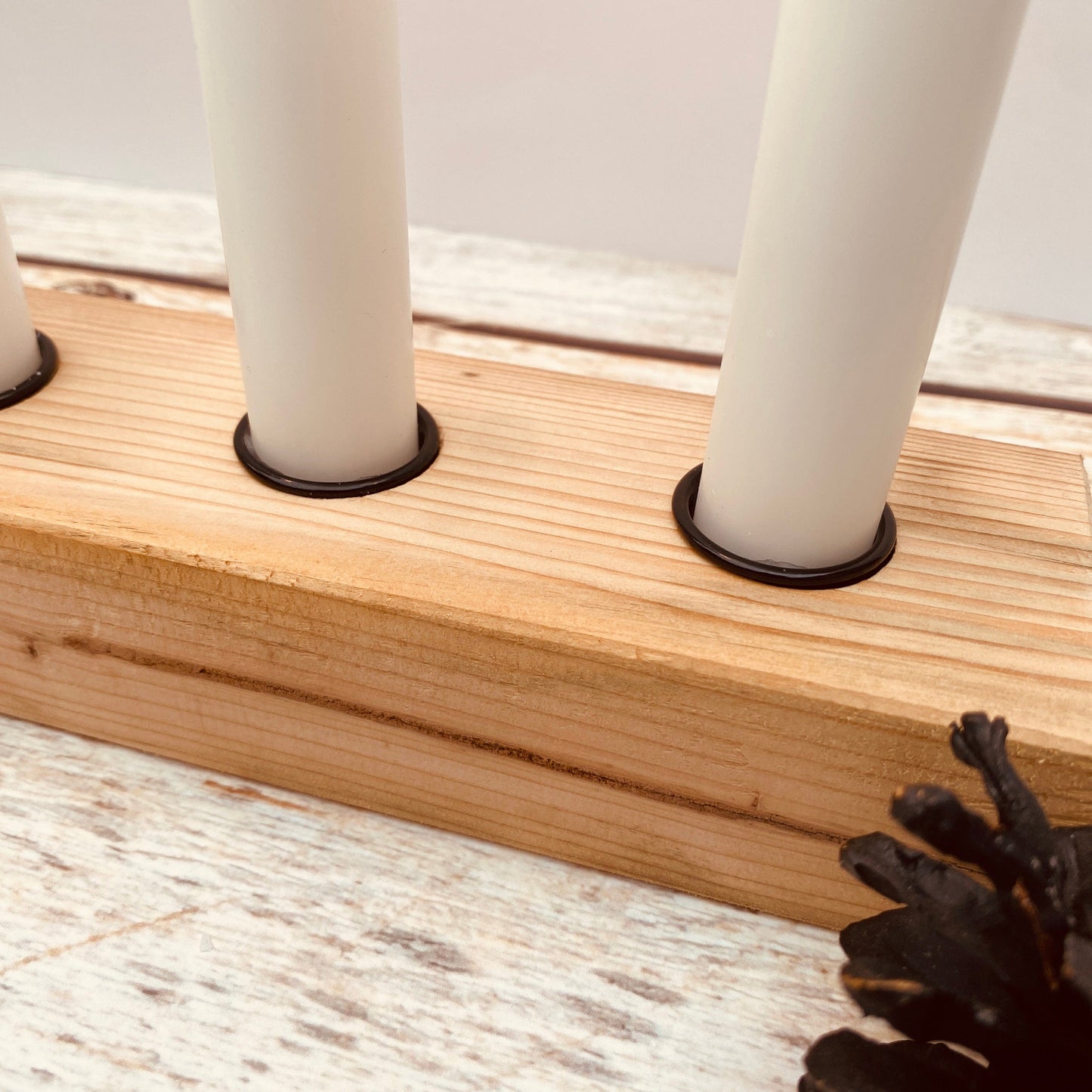 Adventskranz aus Altholz | Kerzenständer mit Tannenbaum für Stabkerzen | Geschenk zur Adventszeit | Holzkranz zu Weihnachten
