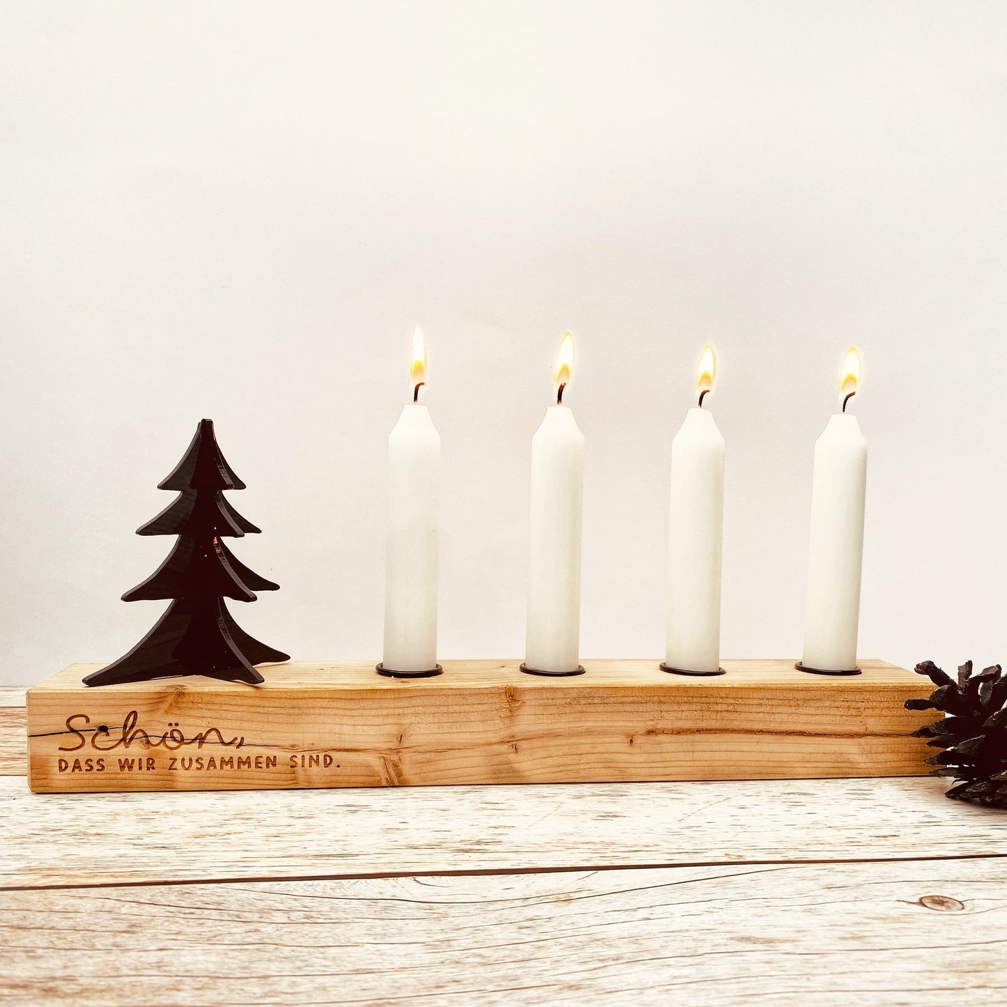 Adventskranz aus Altholz | Kerzenständer mit Tannenbaum für Stabkerzen | Geschenk zur Adventszeit | Holzkranz zu Weihnachten