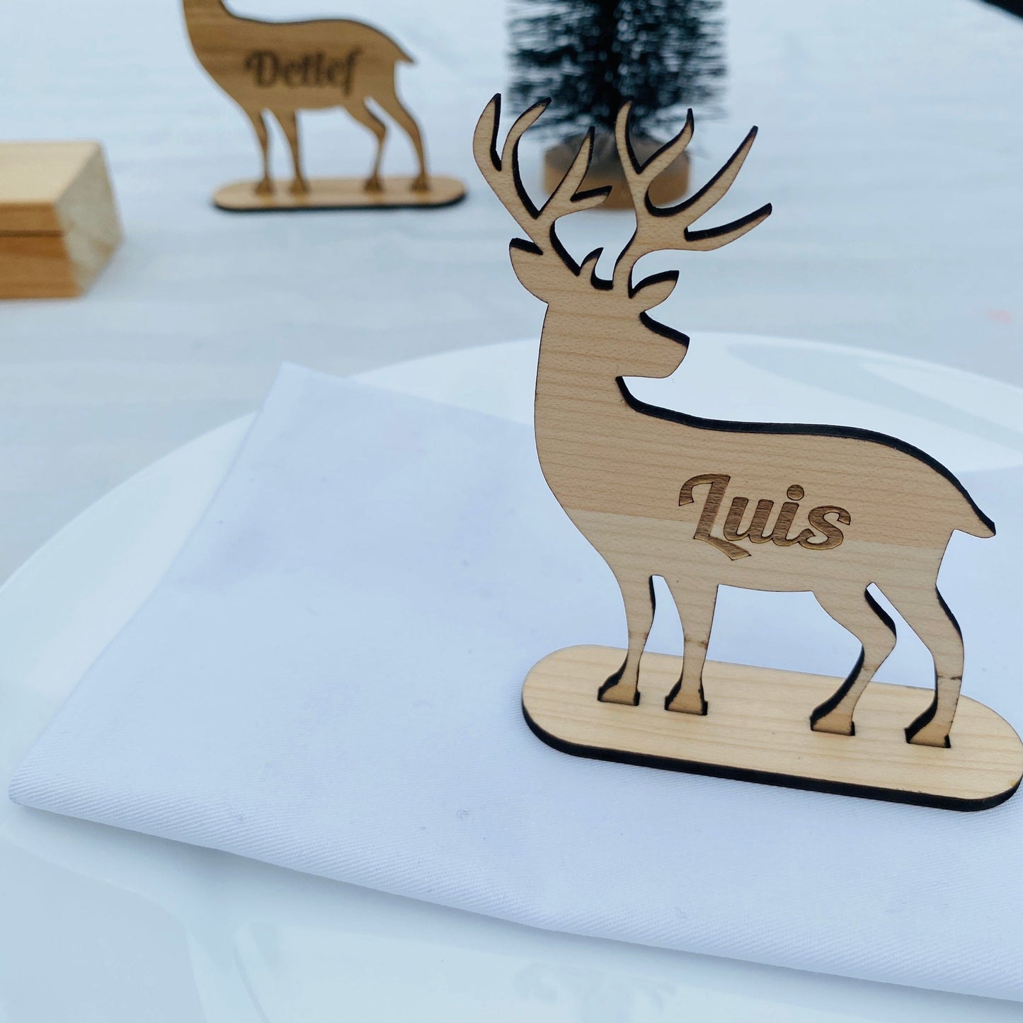 personalisiertes Rentier | Weihnachtsdekoration für den Tisch | Geschenk für die Adventszeit | Platzkarte aus Holz