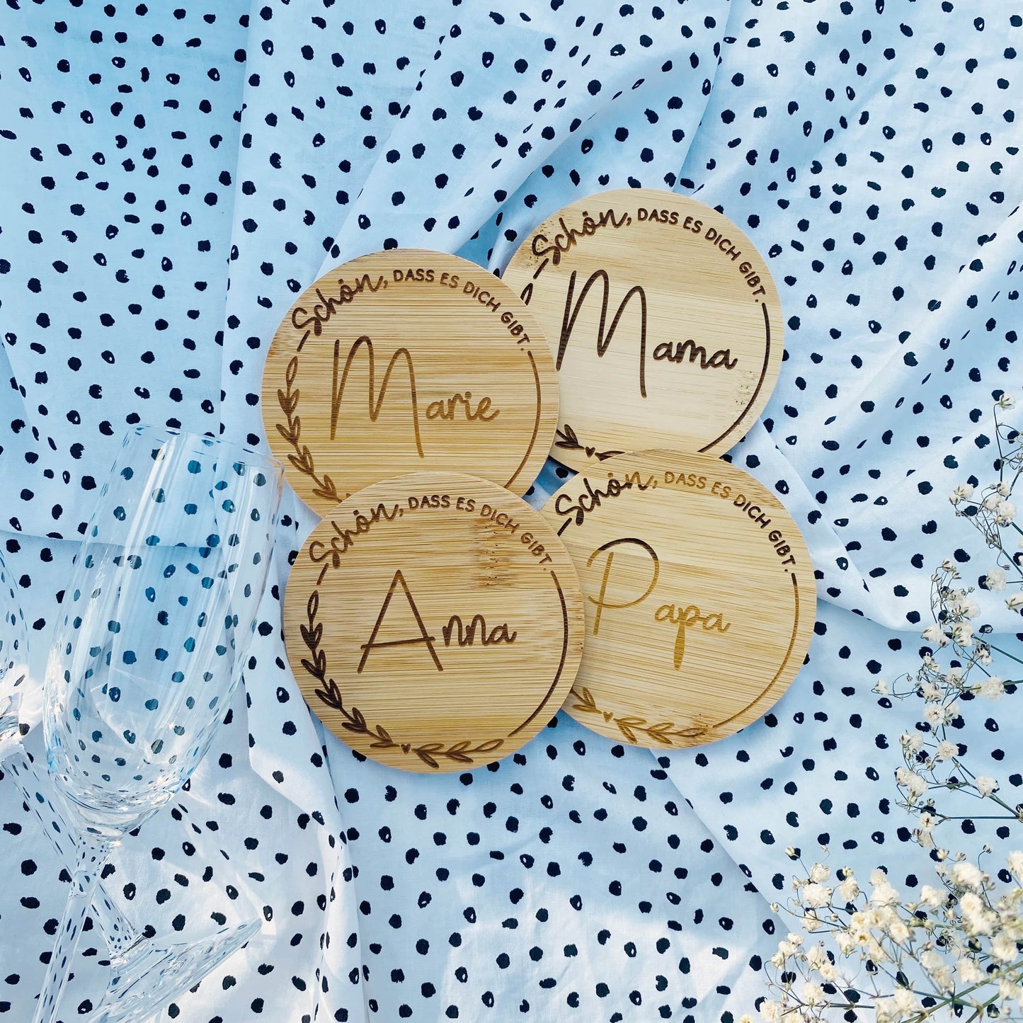 personalisierter Untersetzer aus Bambus | individuelles Geschenk zur Hochzeit oder zum Geburtstag | Untersetzer für Unternehmen