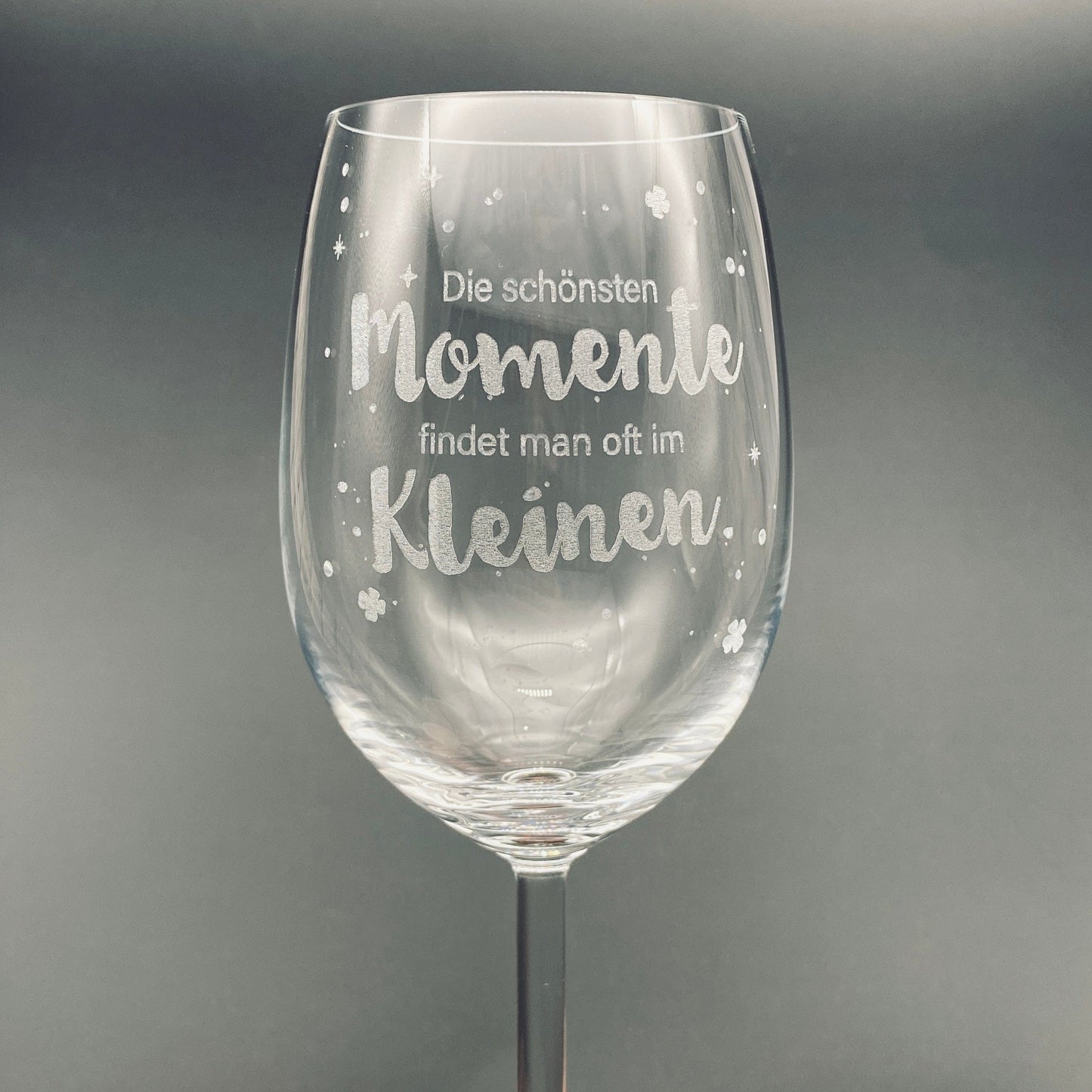 Individuelle Weingläser mit Gravur – Persönliches Geschenk für die beste Freundin