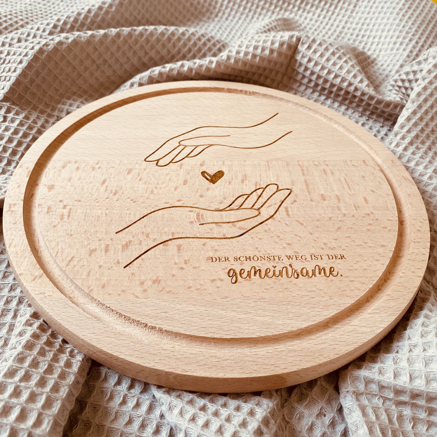 Holzschneidebrett mit Gravur | personalisiertes Schneidebrett zur Hochzeit| individuelles Hochzeitsgeschenk