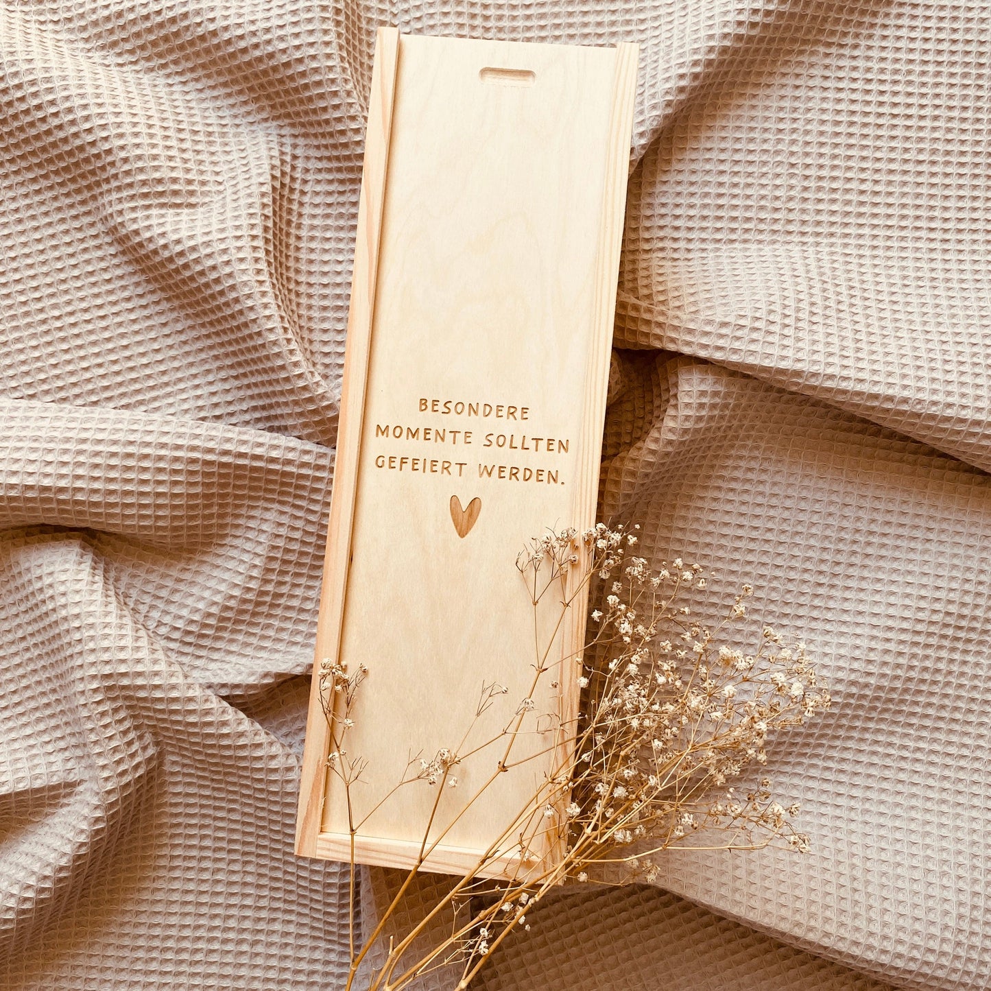 Personalisierte Gravur-Weinkiste – Das perfekte Geschenk für besondere Anlässe