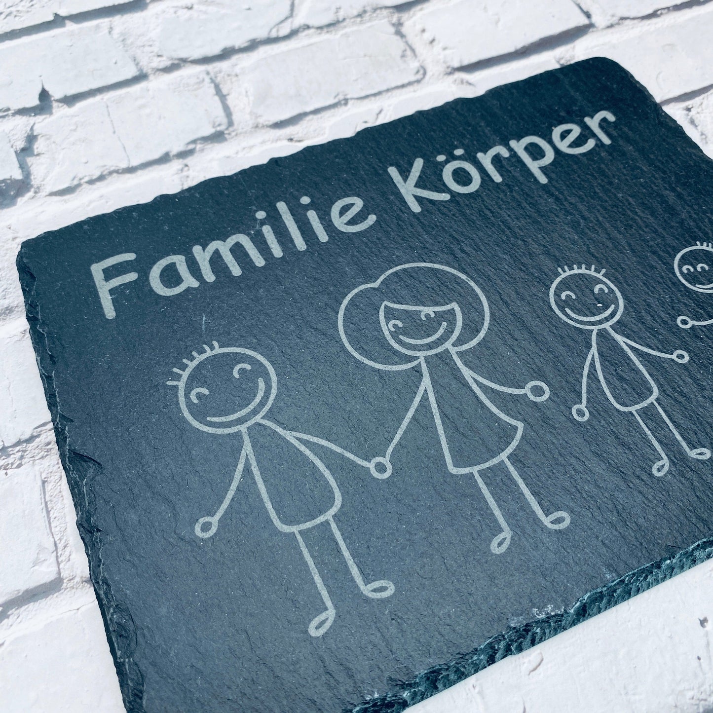Personalisiertes Haustürschild aus Schiefer | Individuelles Türschild mit Gravur | Handgefertigtes Schiefer-Türschild | Geschenk zum Einzug