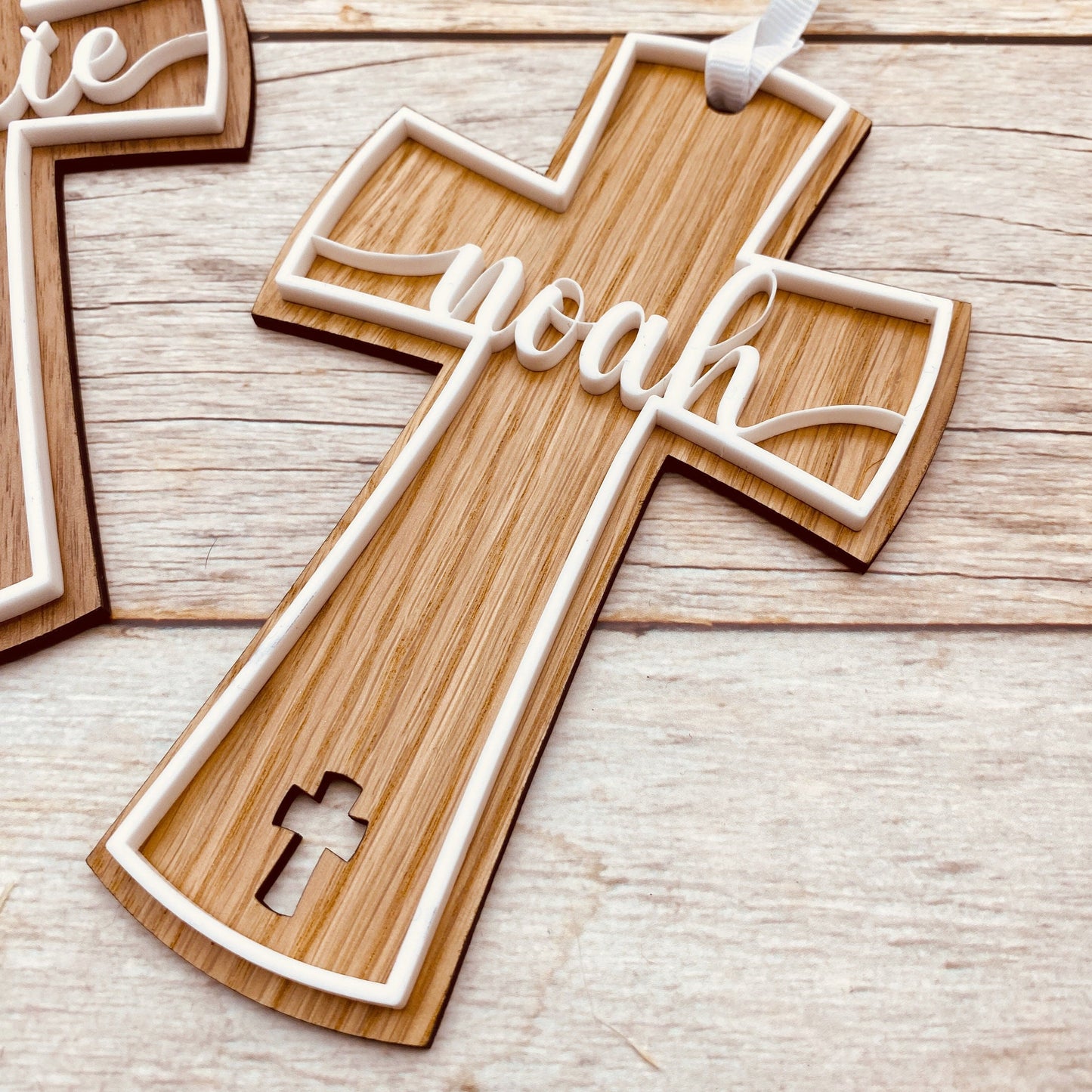 Kreuz zur Taufe | Holzkreuz zur Konfirmation | Kommunionskreuz als Geschenk | Kinderkreuz mit Namen | Geschenk für das Patenkind