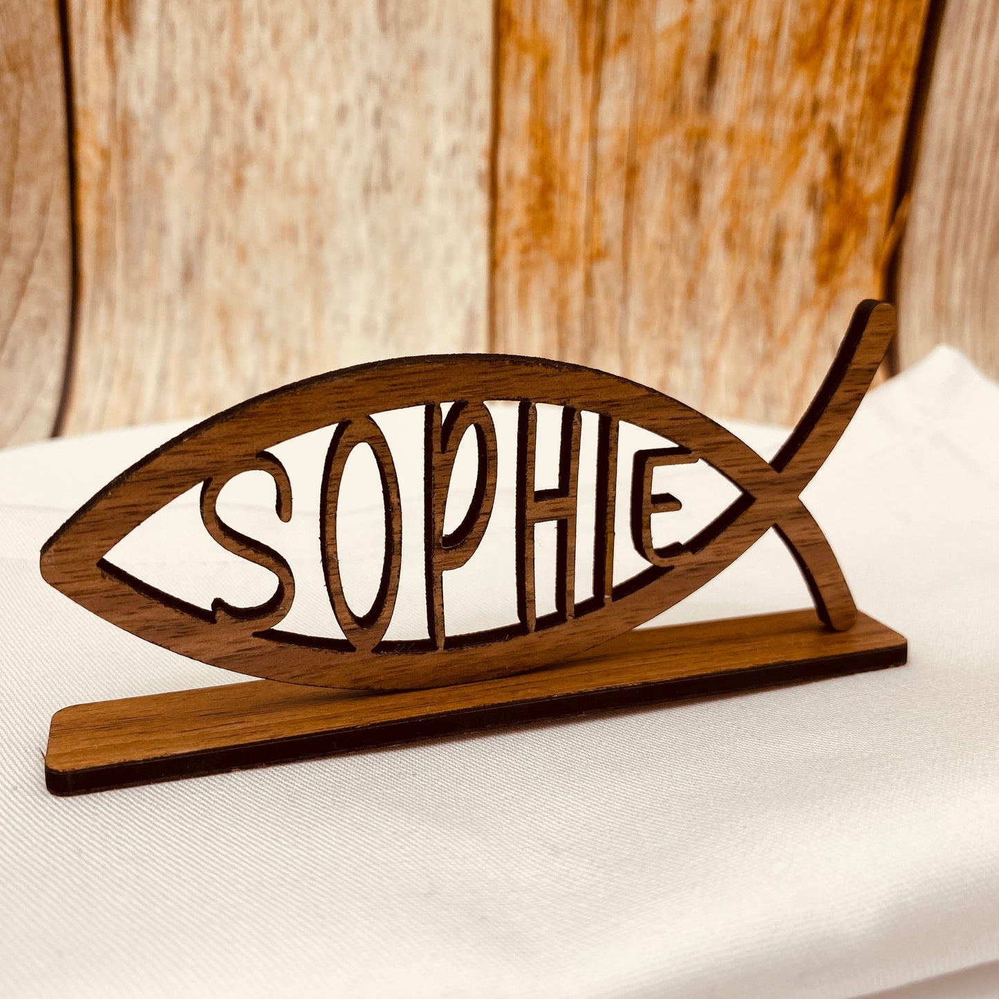 Tischdekoration zur Taufe | personalisierte Gastgeschenke zur Kommunion | Symbol für Konfirmation | Fisch Symbol als Deko