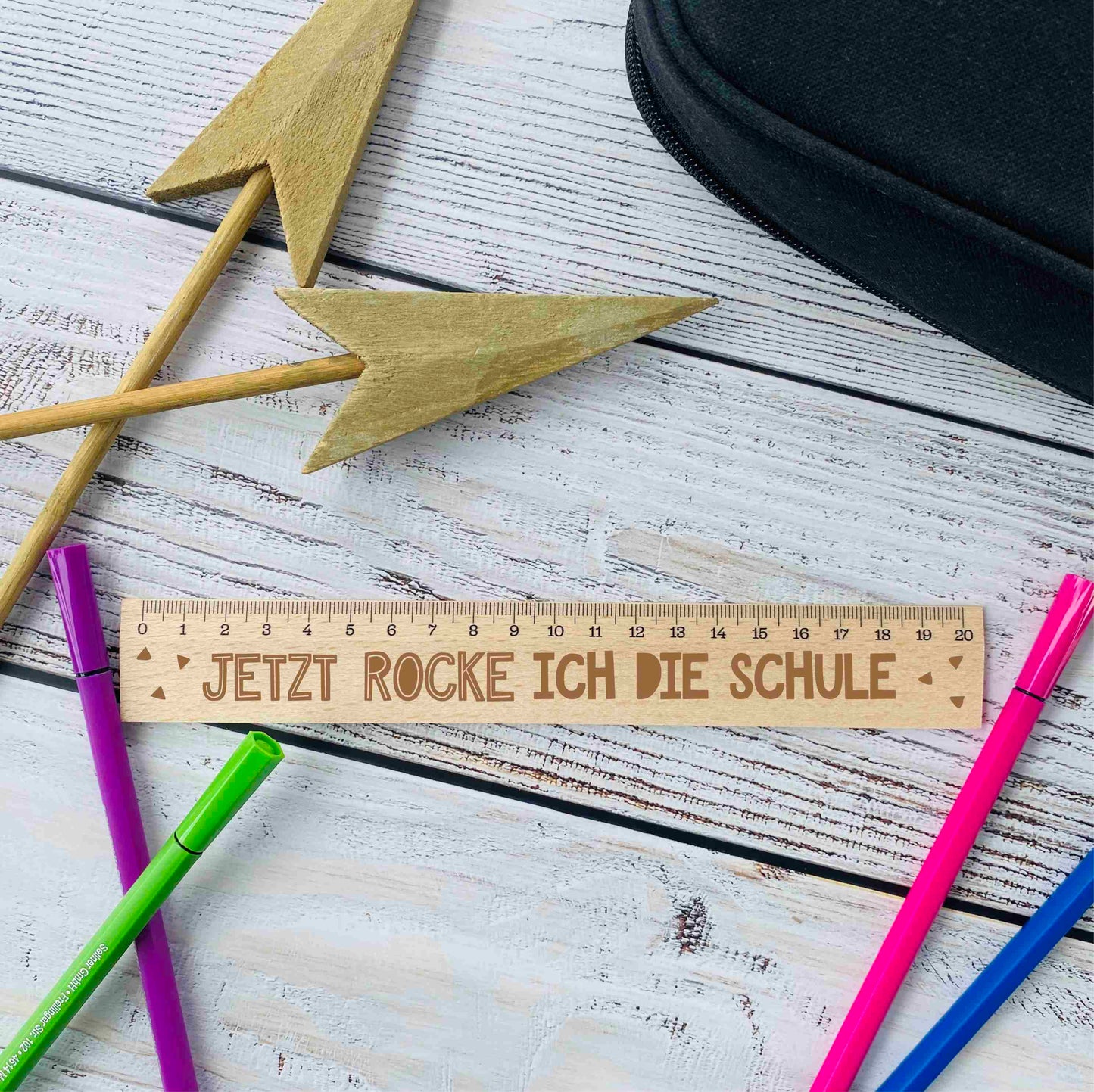 individuelles Lineal aus Holz | Geschenk zur Einschulung oder für die Schultüte | Schulkind | Messlatte 20cm | personalisiert mit Namen
