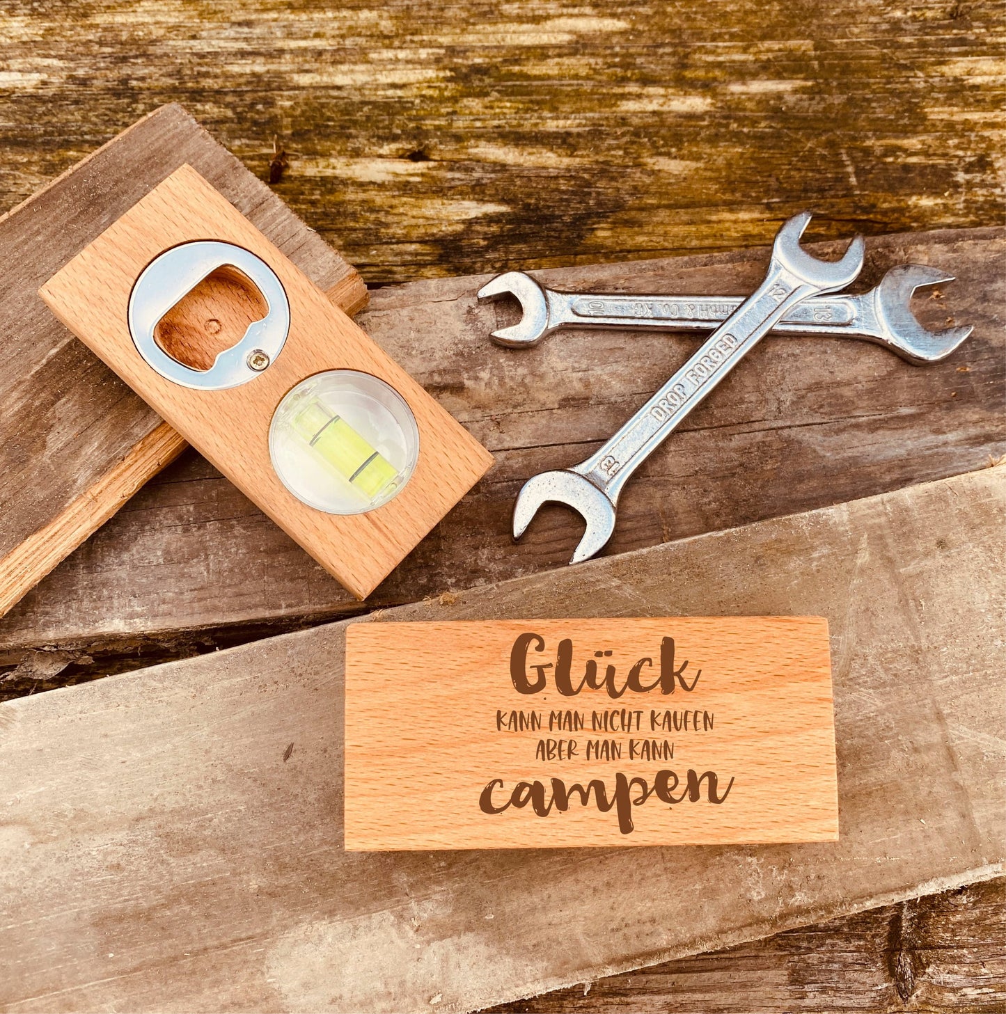 Flaschenöffner aus Holz mit Gravur | Geschenke für Bierliebhaber | personalisierter Flaschenöffner | Geschenk zum Vatertag