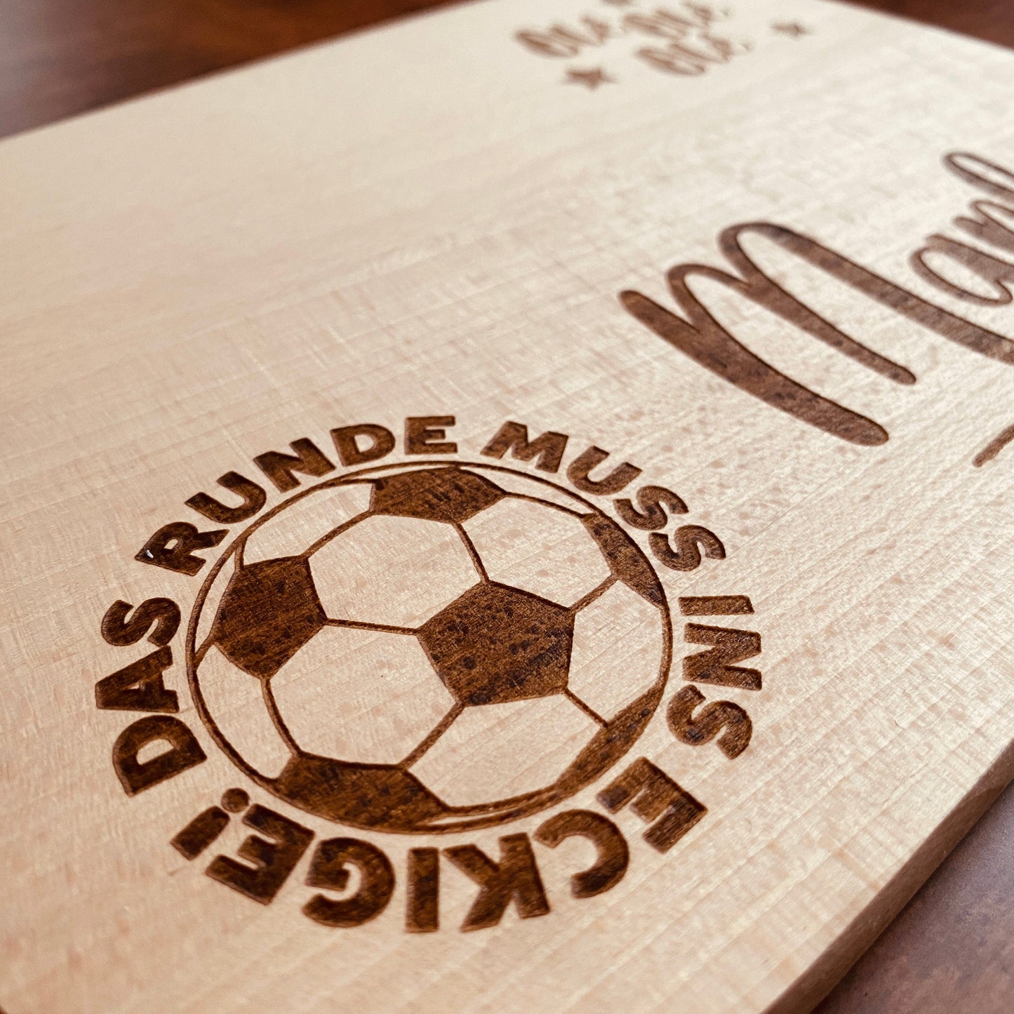 Frühstücksbrett personalisiertes Schneidebrett Geschenk Fußball