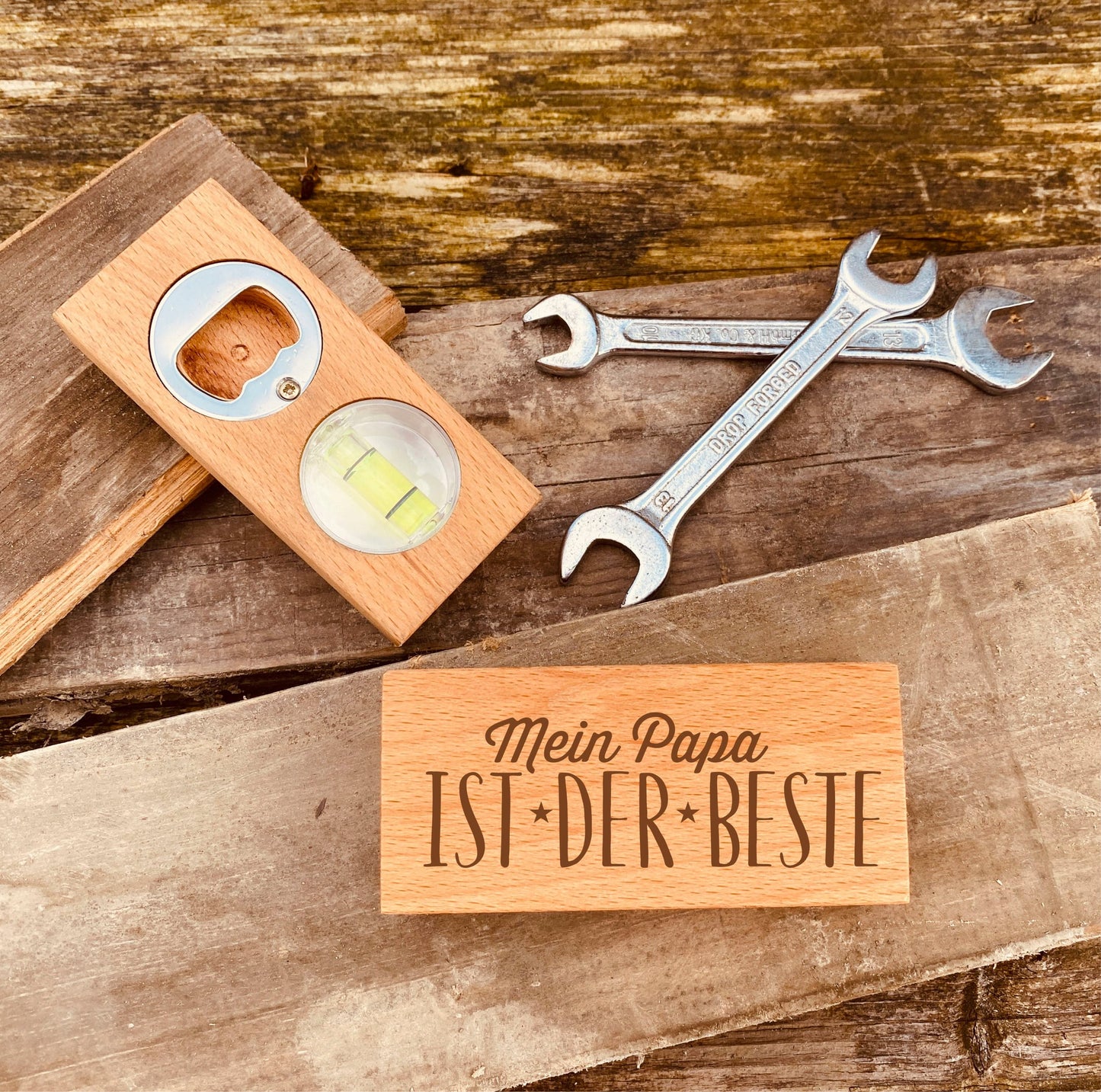 Flaschenöffner aus Holz mit Gravur | Geschenke für Bierliebhaber | personalisierter Flaschenöffner | Geschenk zum Vatertag