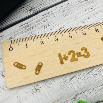 personalisiertes Lineal aus Holz | Geschenk zur Einschulung oder für die Schultüte | Schulkind | Messlatte 20cm |  personalisiert mit Namen