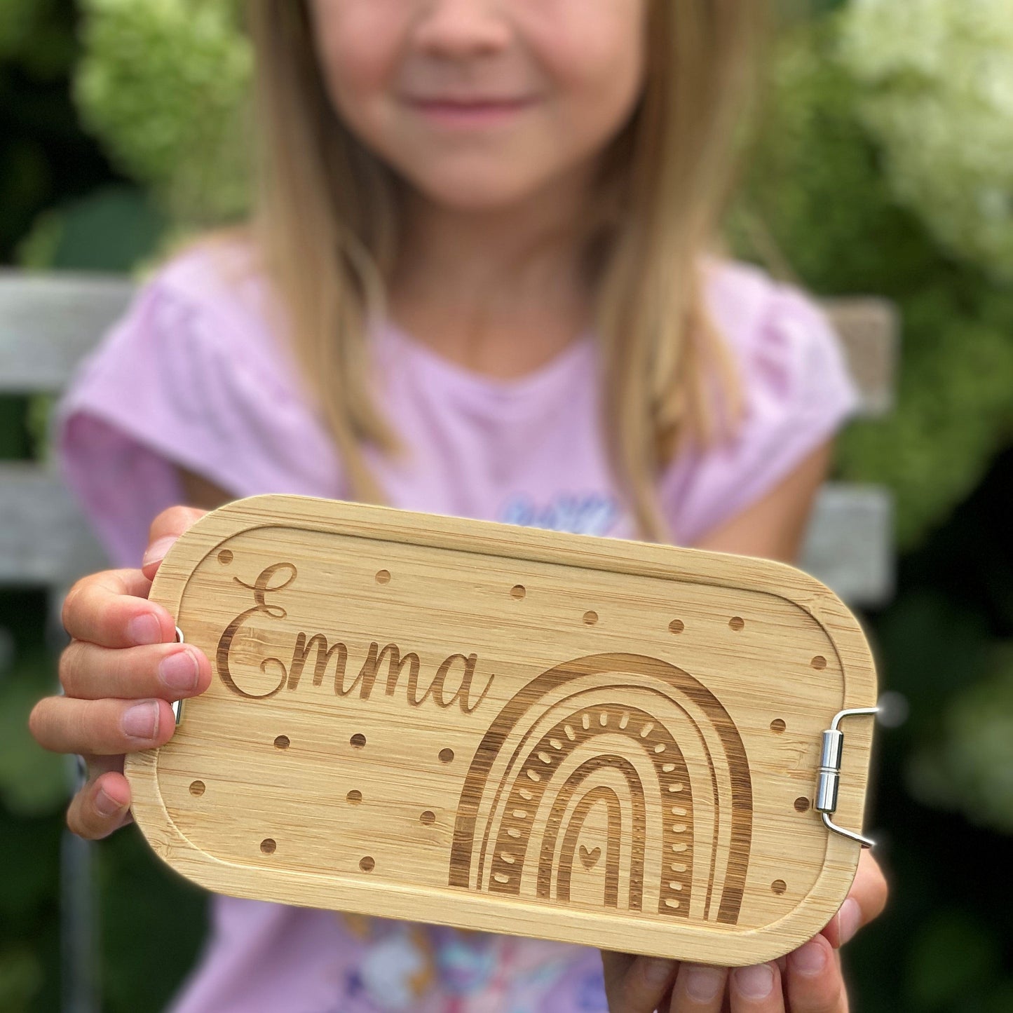 Brotdose aus Edelstahl mit Holzdeckel | personalisiertes Geschenk mit Namen für den Kindergarten oder die Krippe | Brotbox zum Geburtstag