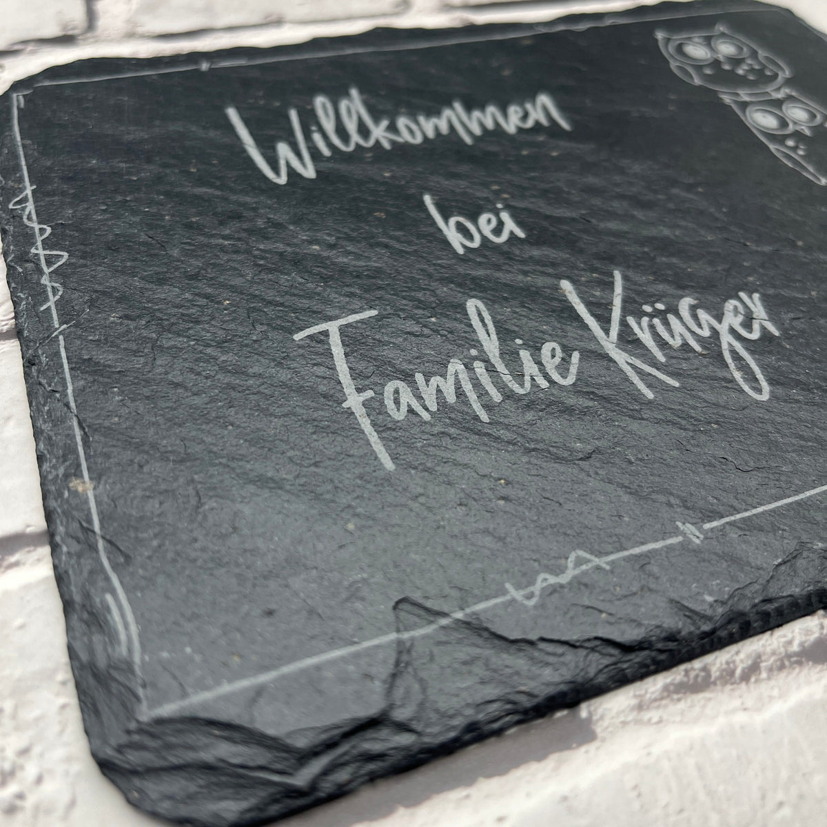 Personalisiertes Haustürschild aus Schiefer | Individuelles Türschild mit Gravur | Handgefertigtes Schiefer-Türschild | Geschenk zum Einzug