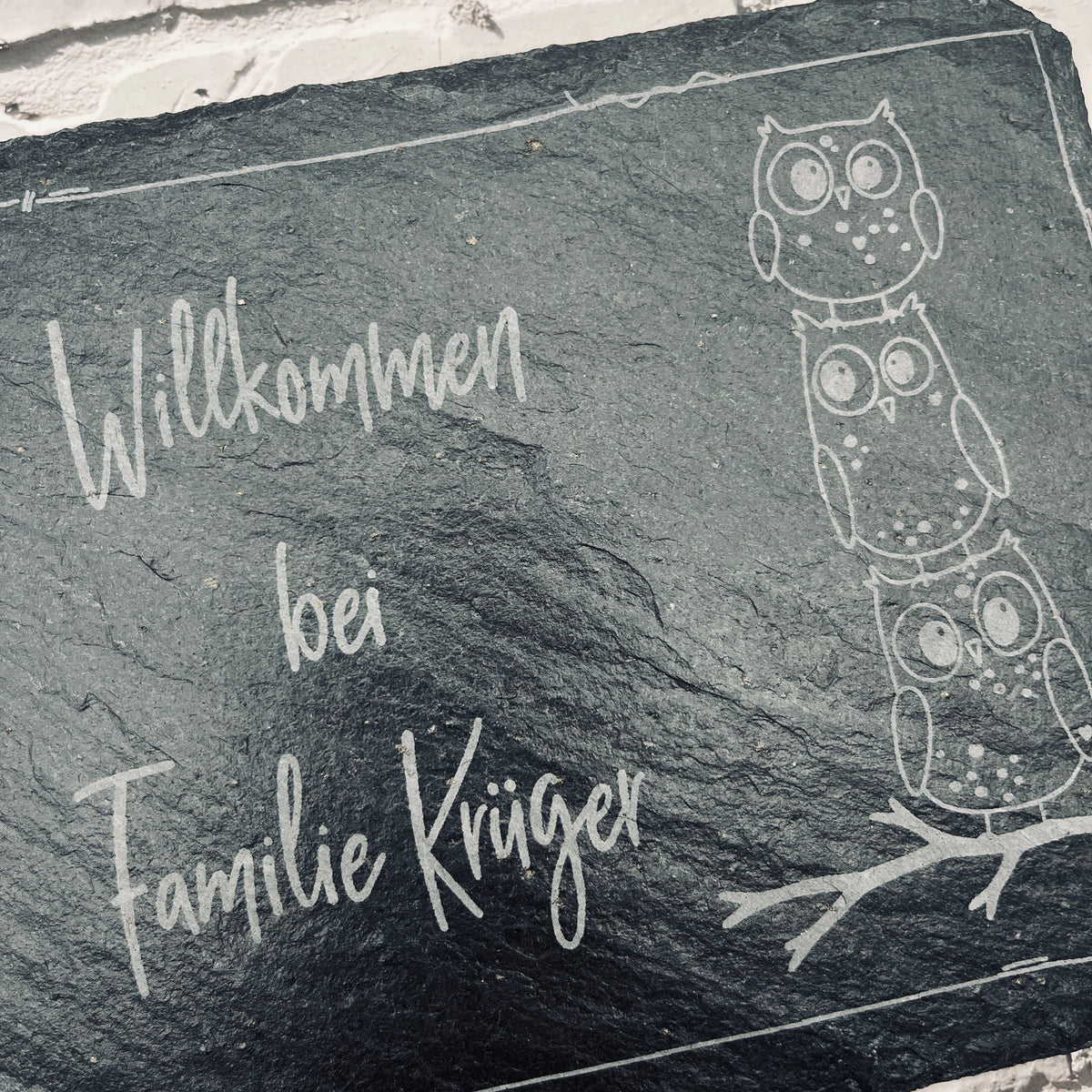 Personalisiertes Haustürschild aus Schiefer | Individuelles Türschild mit Gravur | Handgefertigtes Schiefer-Türschild | Geschenk zum Einzug