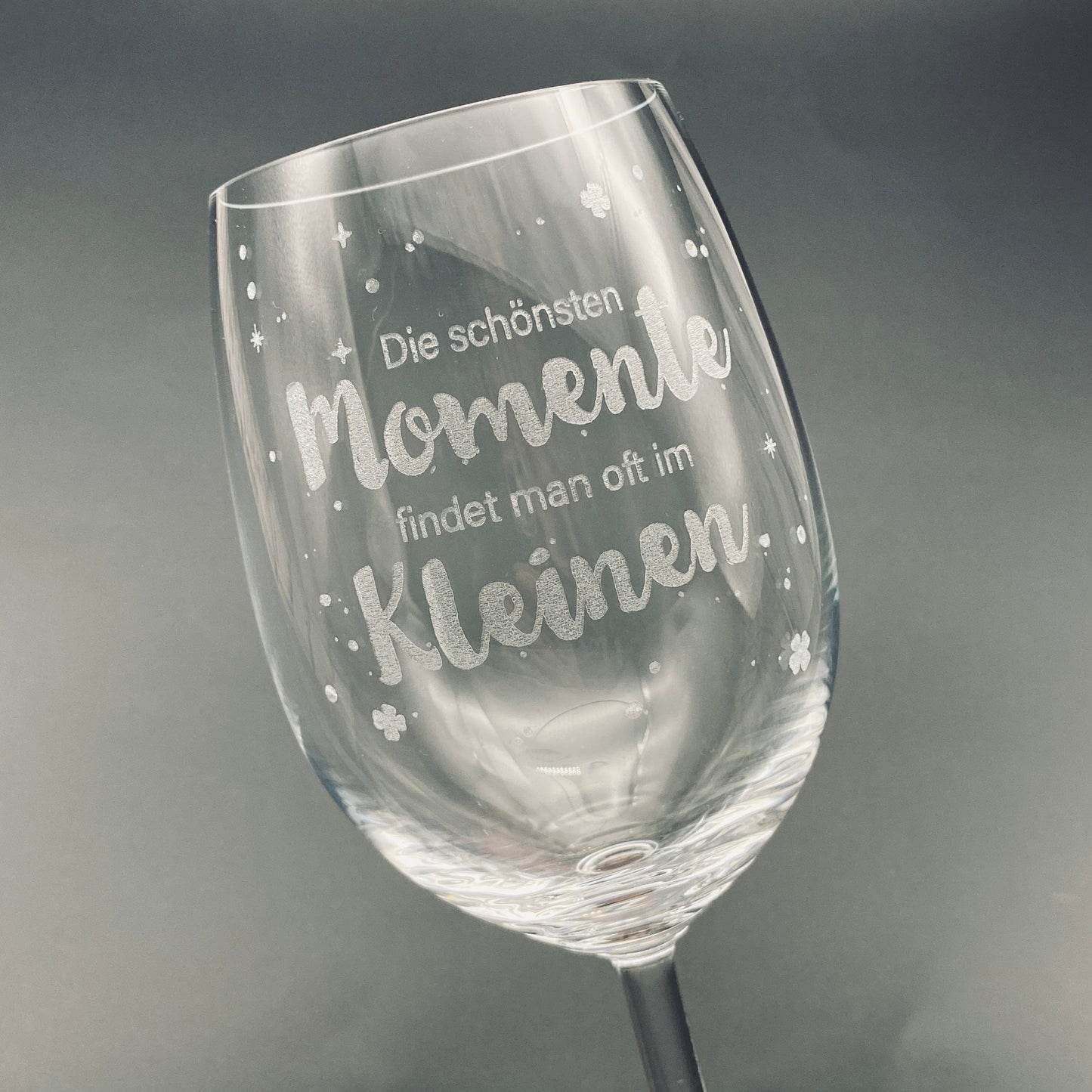 Individuelle Weingläser mit Gravur – Persönliches Geschenk für die beste Freundin