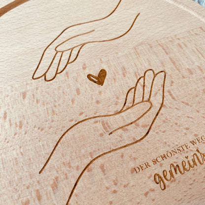 Holzschneidebrett mit Gravur | personalisiertes Schneidebrett zur Hochzeit| individuelles Hochzeitsgeschenk