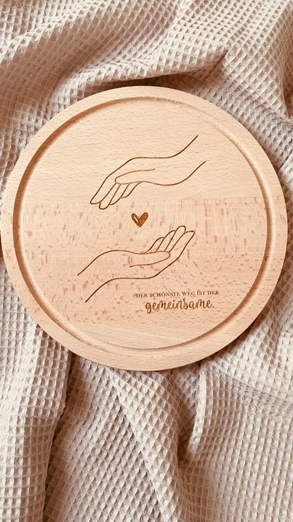 Holzschneidebrett mit Gravur | personalisiertes Schneidebrett zur Hochzeit| individuelles Hochzeitsgeschenk